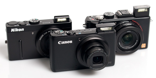 Depan: Canon S95, Kiri: Nikon P300, Kanan: Panasonic LX5