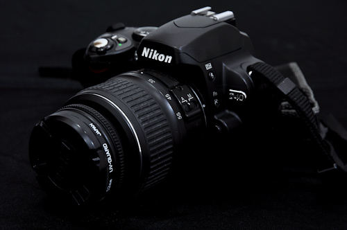 Nikon-D40-depan