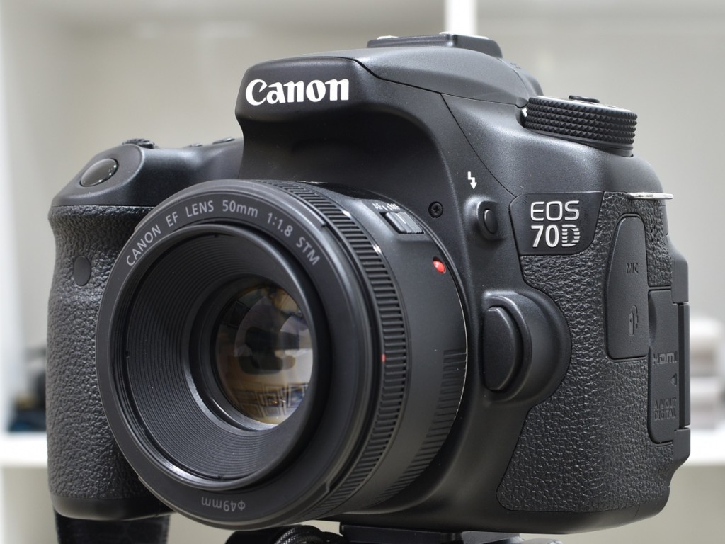 Canon 70D dengan lensa EF 50mm f/1.8 STM