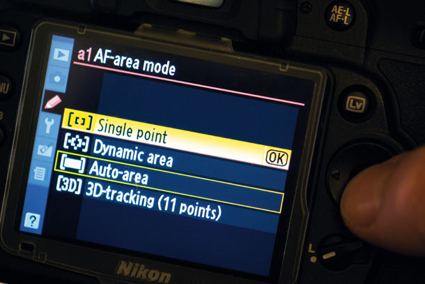 Di kamera Nikon mode AF area agak berbeda dengan Canon