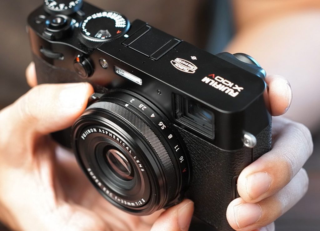 Review Fujifilm X100V: Kamera candid generasi ke-5 yang makin mantap